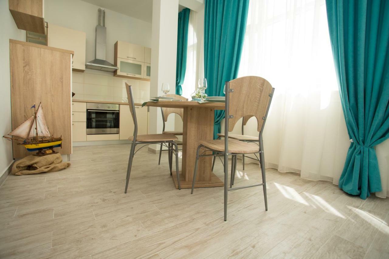 Apartments Kampanel Kaštela Esterno foto