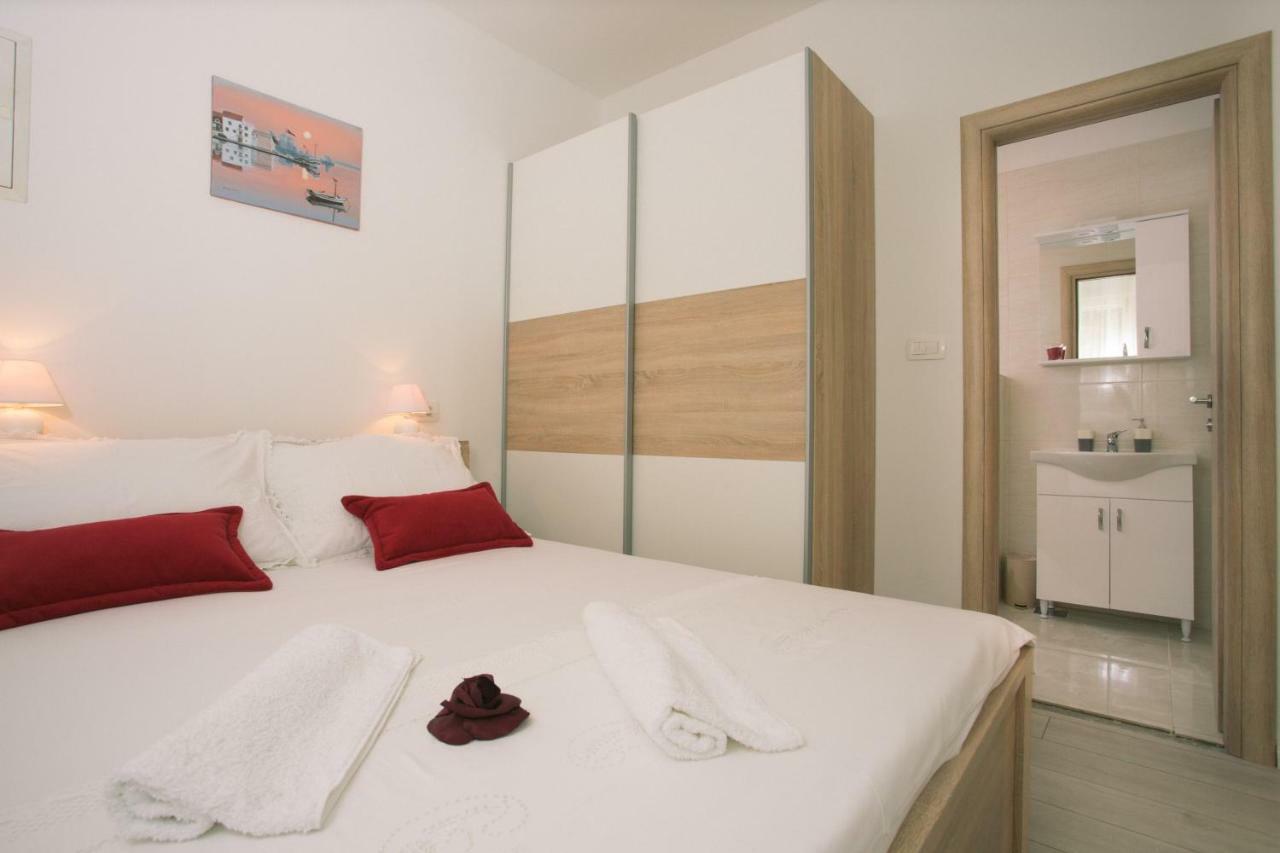 Apartments Kampanel Kaštela Esterno foto
